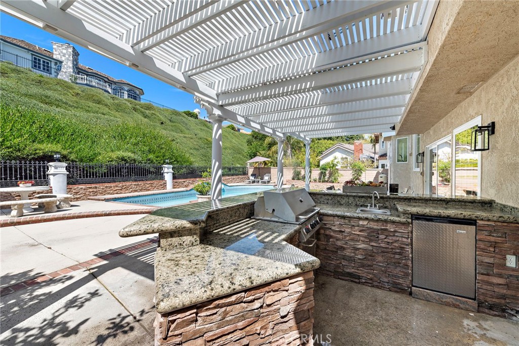 3729 E Ridgeway Road