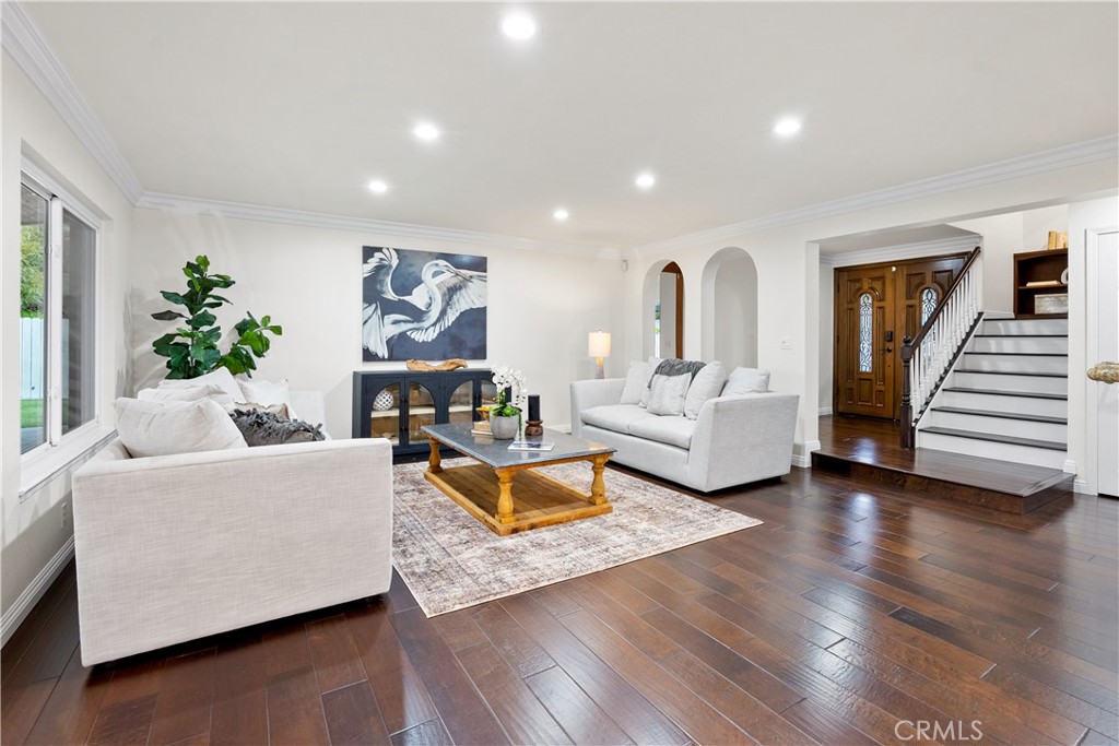 5901 Gloxinia Drive