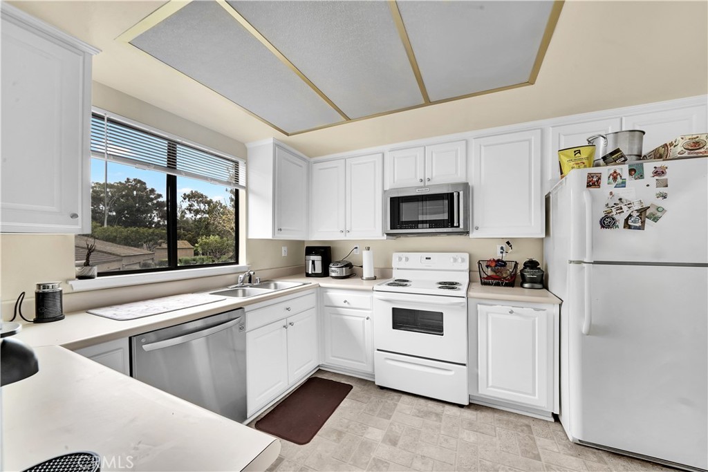 31593 E Nine Drive 56-G