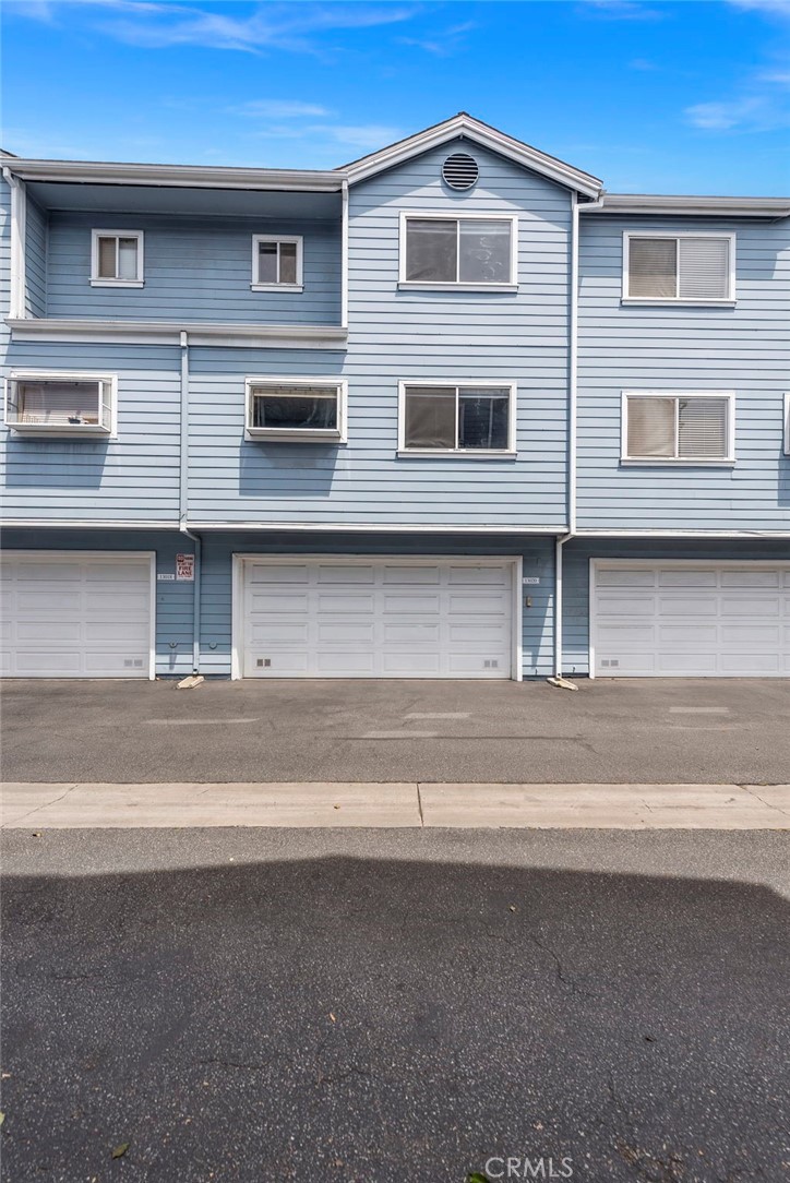 13020 Sycamore Village Drive