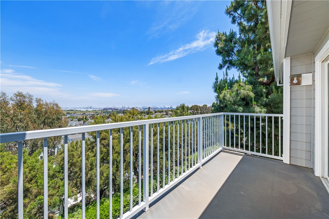 1414 Brett Place 330