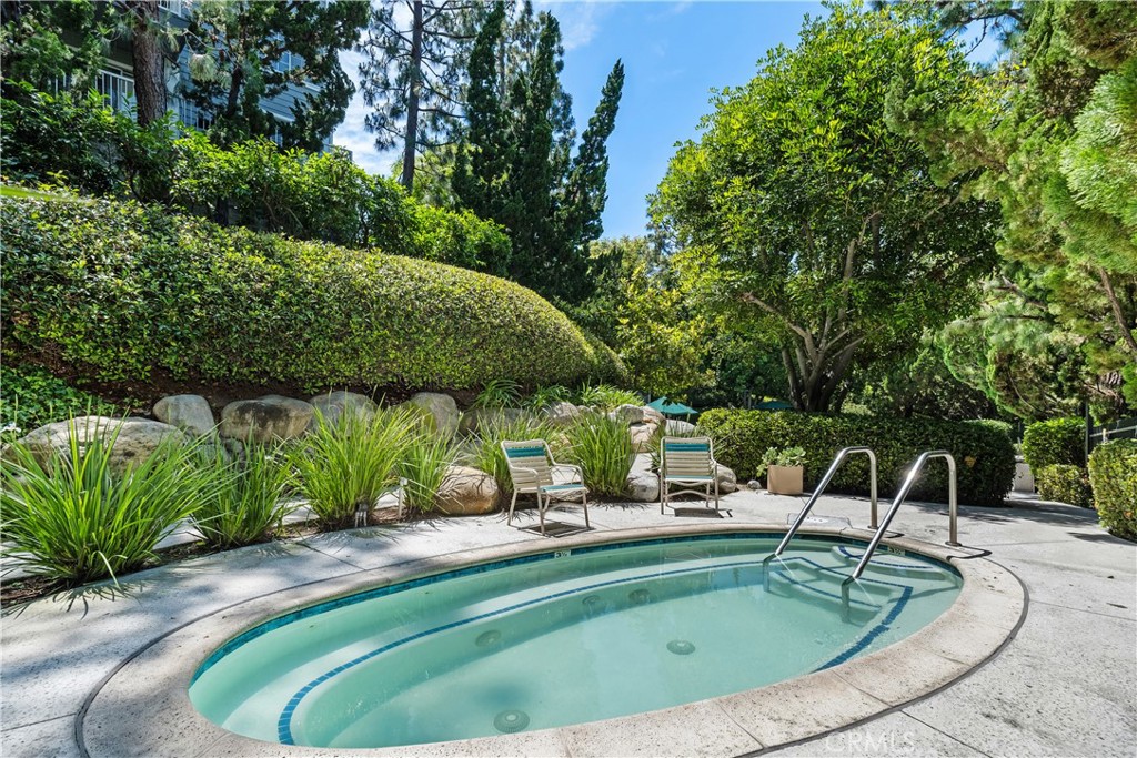 1414 Brett Place 330