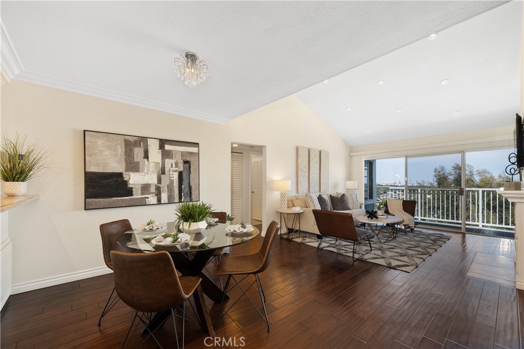 1414 Brett Place 330