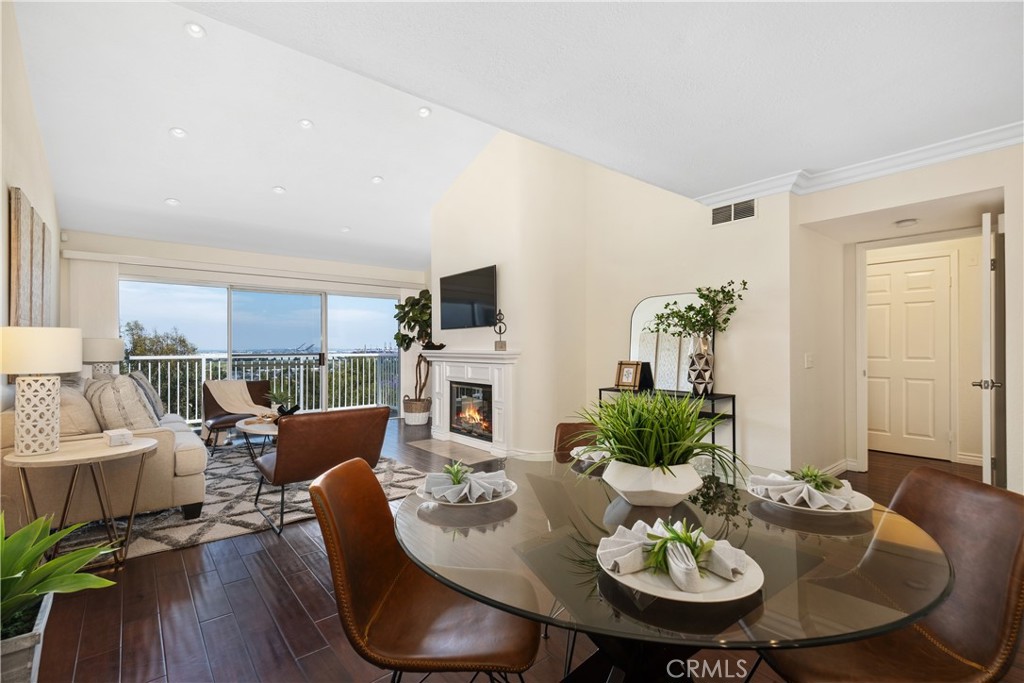 1414 Brett Place 330