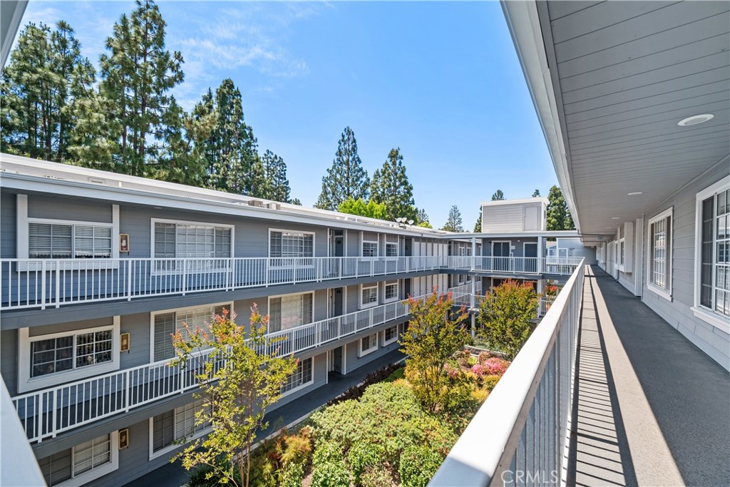 1414 Brett Place 330