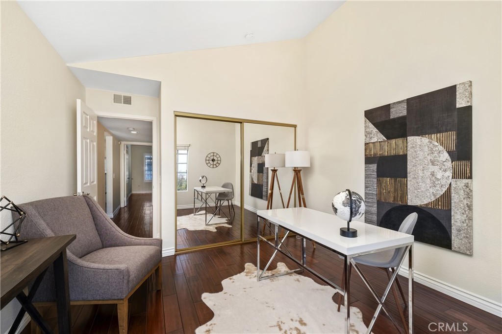 1414 Brett Place 330