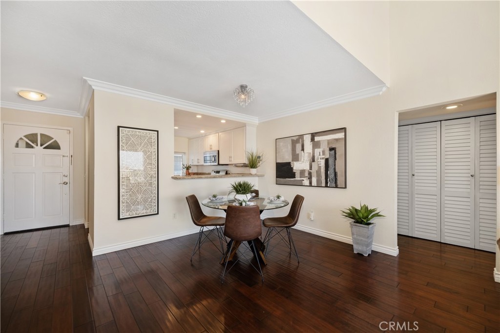 1414 Brett Place 330