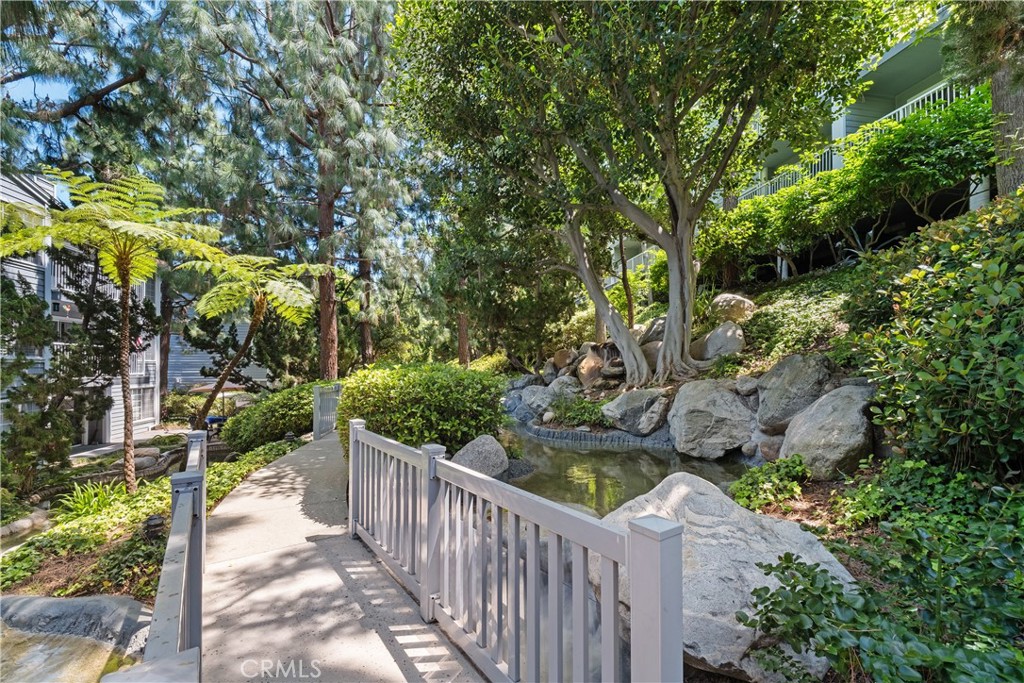 1414 Brett Place 330