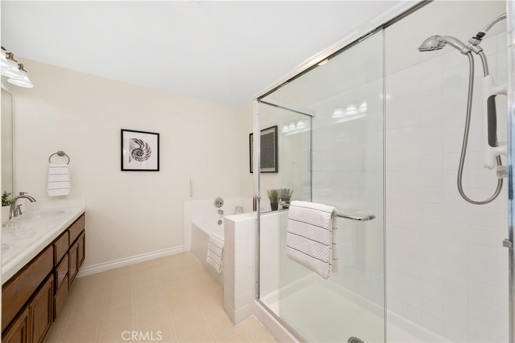 1414 Brett Place 330