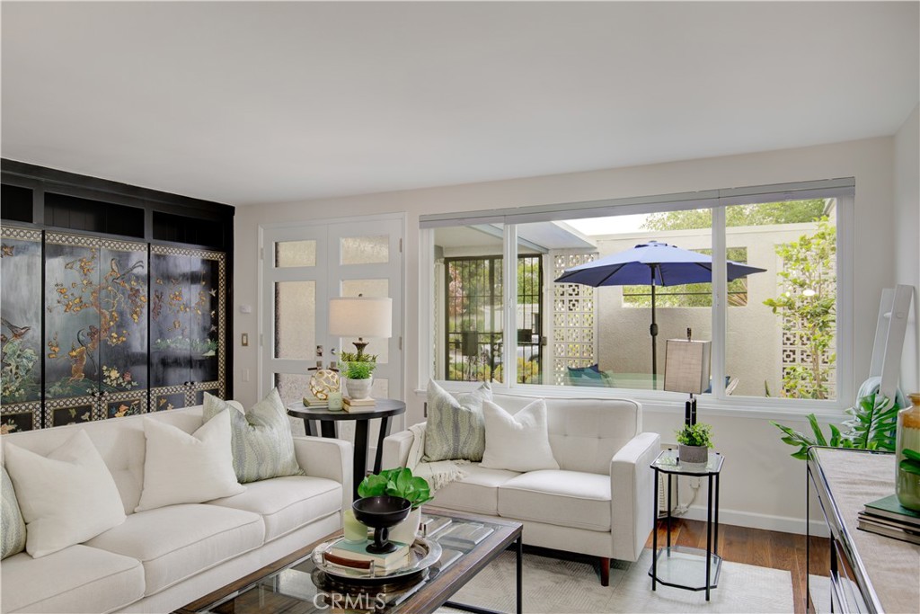 497 Avenida Sevilla B