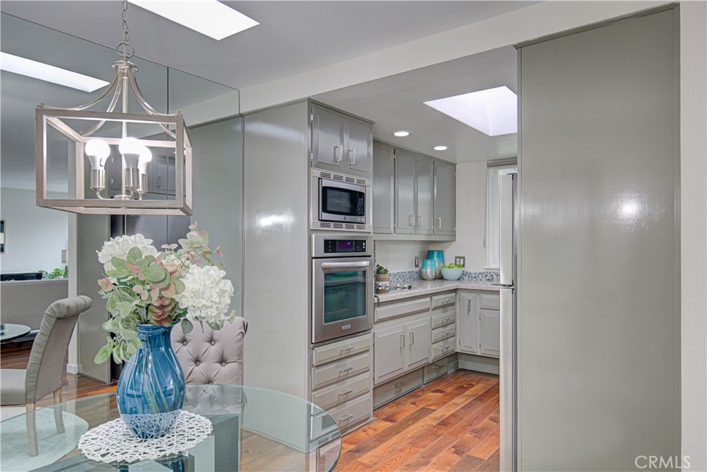 497 Avenida Sevilla B