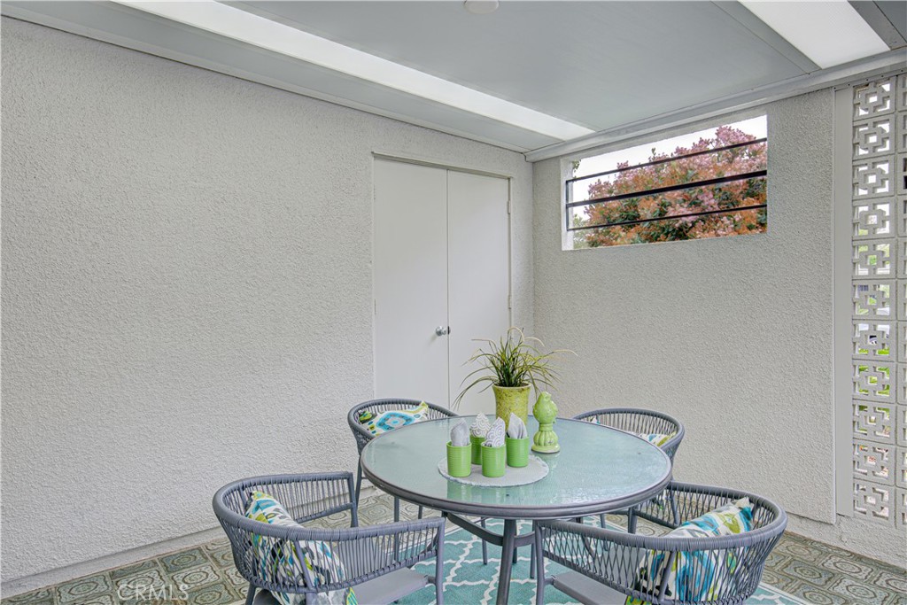 497 Avenida Sevilla B