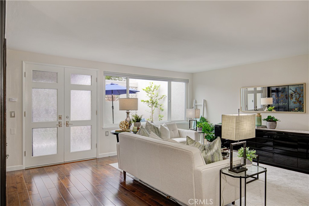 497 Avenida Sevilla B