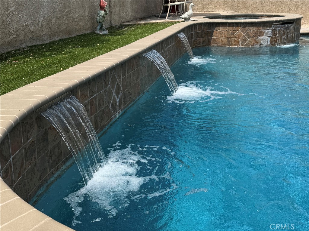 6288 Pitcairn Street