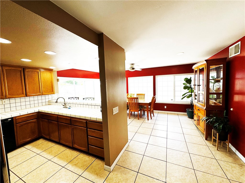 6288 Pitcairn Street