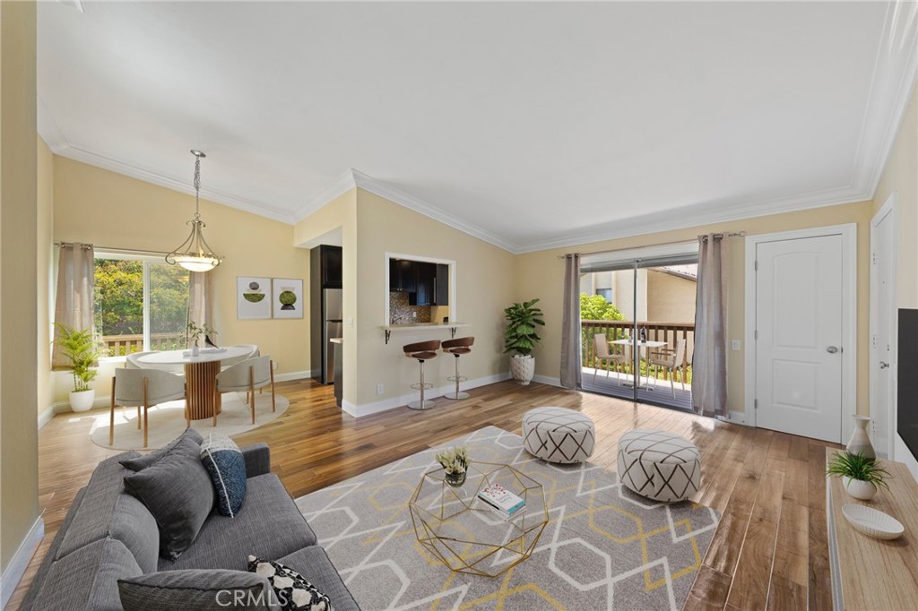 25789 Marguerite D204