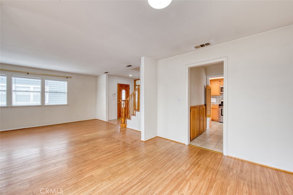 14925 Eastwood Avenue