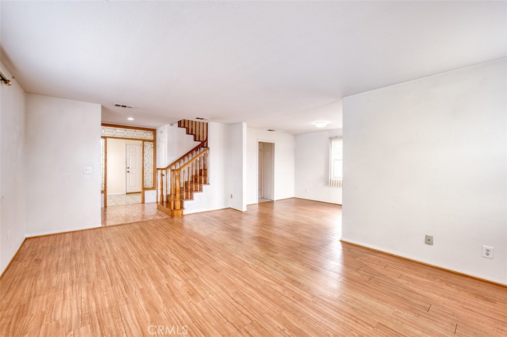 14925 Eastwood Avenue