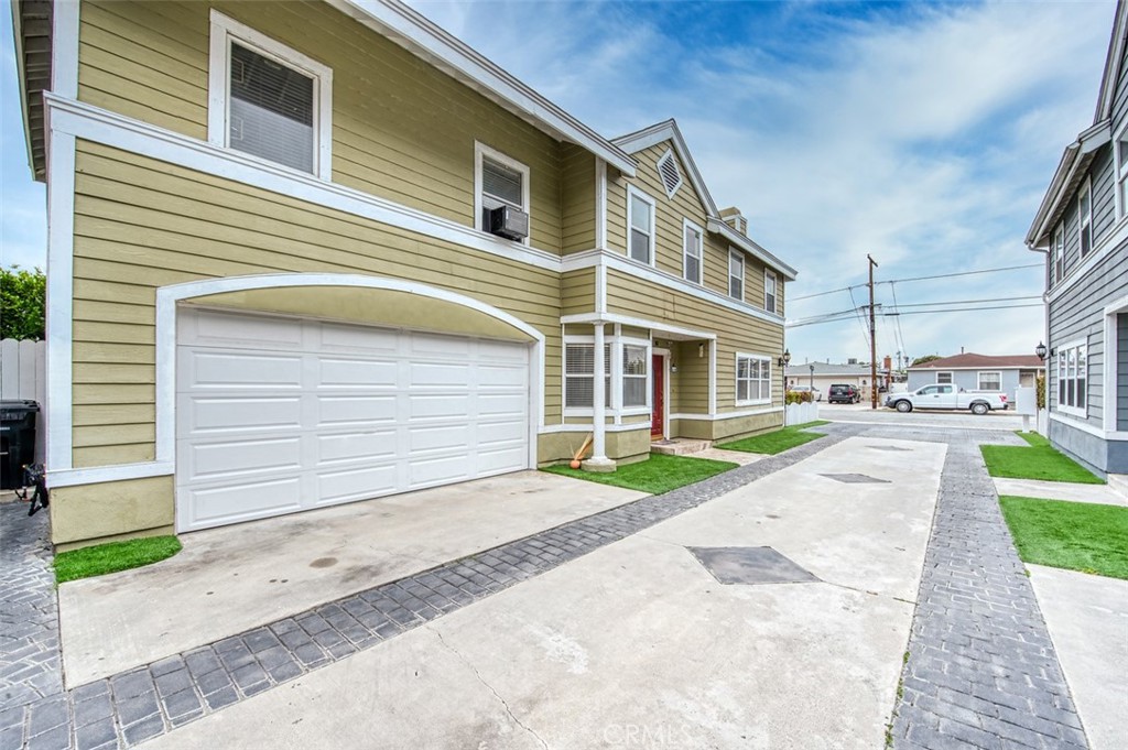 14925 Eastwood Avenue