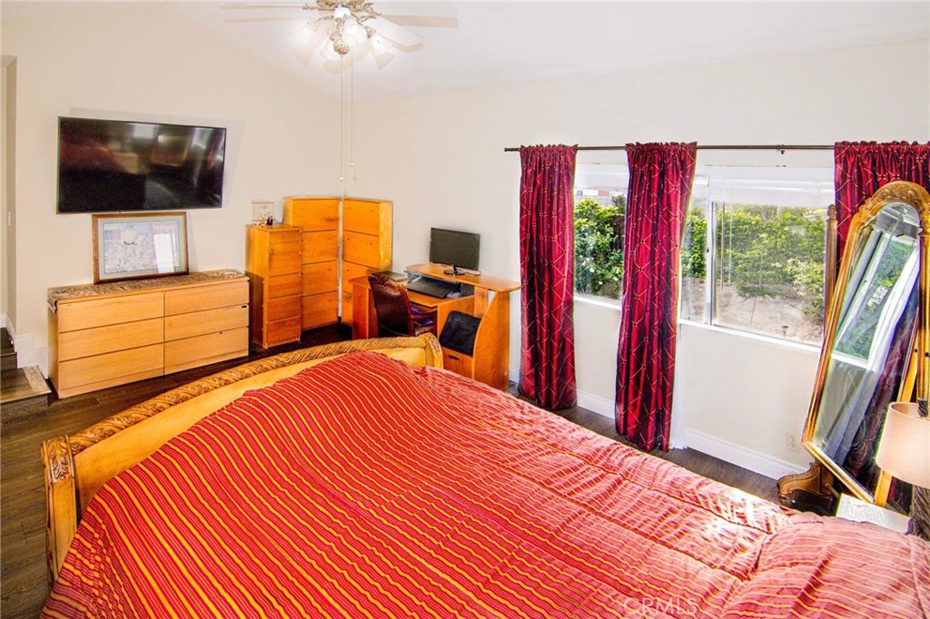 8101 woodsboro