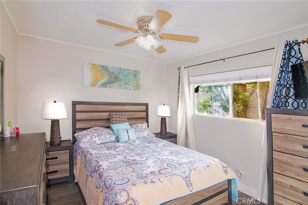 8101 woodsboro