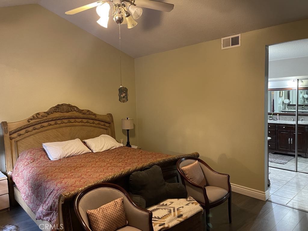 8101 woodsboro