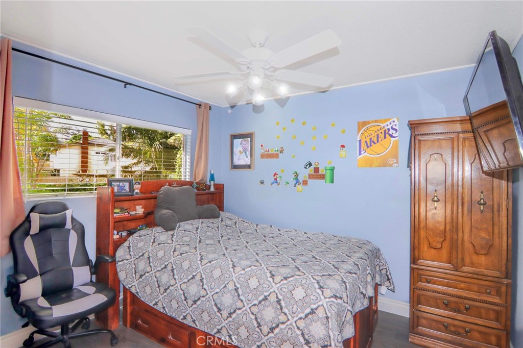 8101 woodsboro