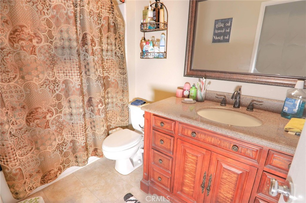 8101 woodsboro