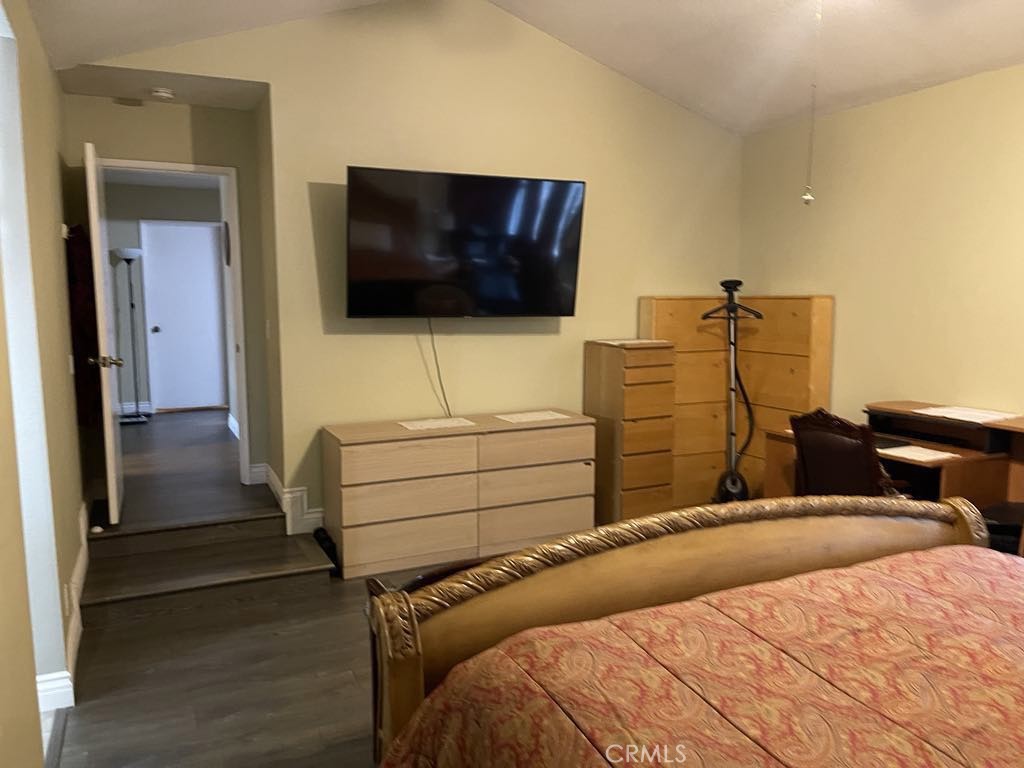 8101 woodsboro