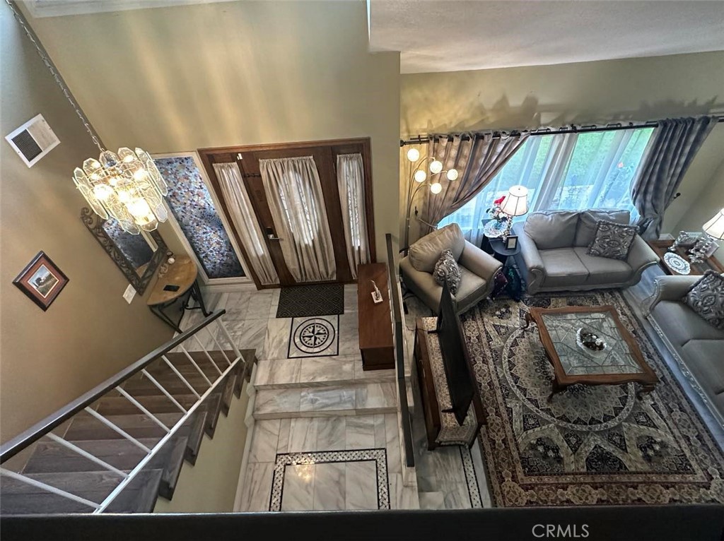 8101 woodsboro