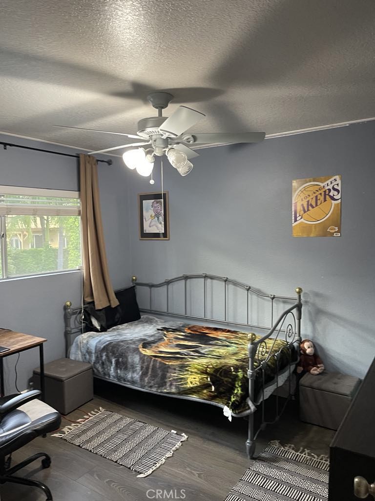 8101 woodsboro