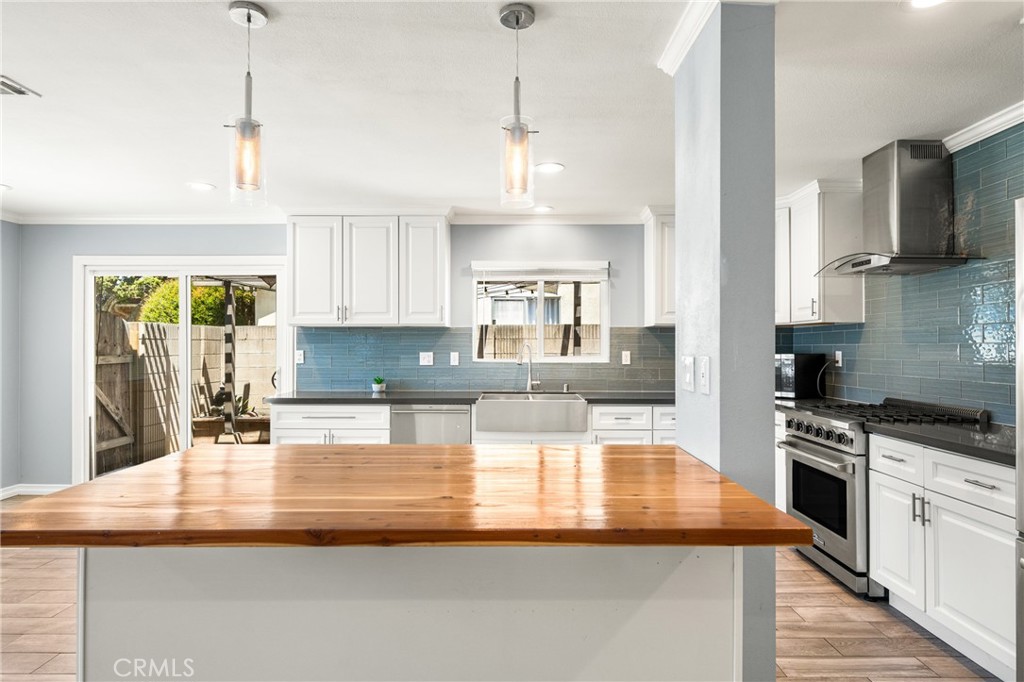 1940 E Stearns Avenue