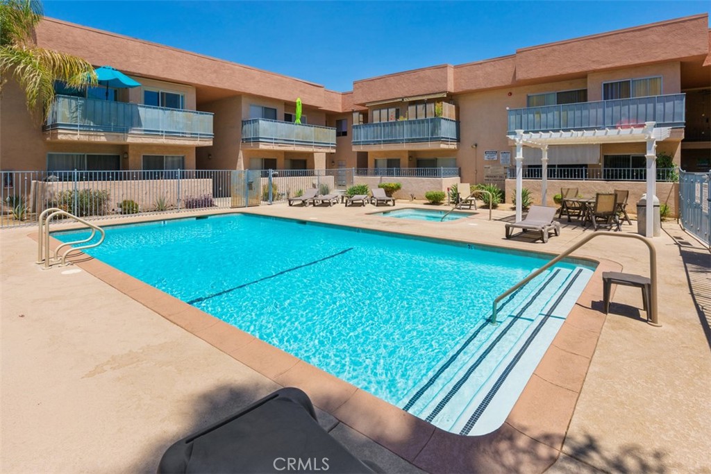 400 N Sunrise Way 126