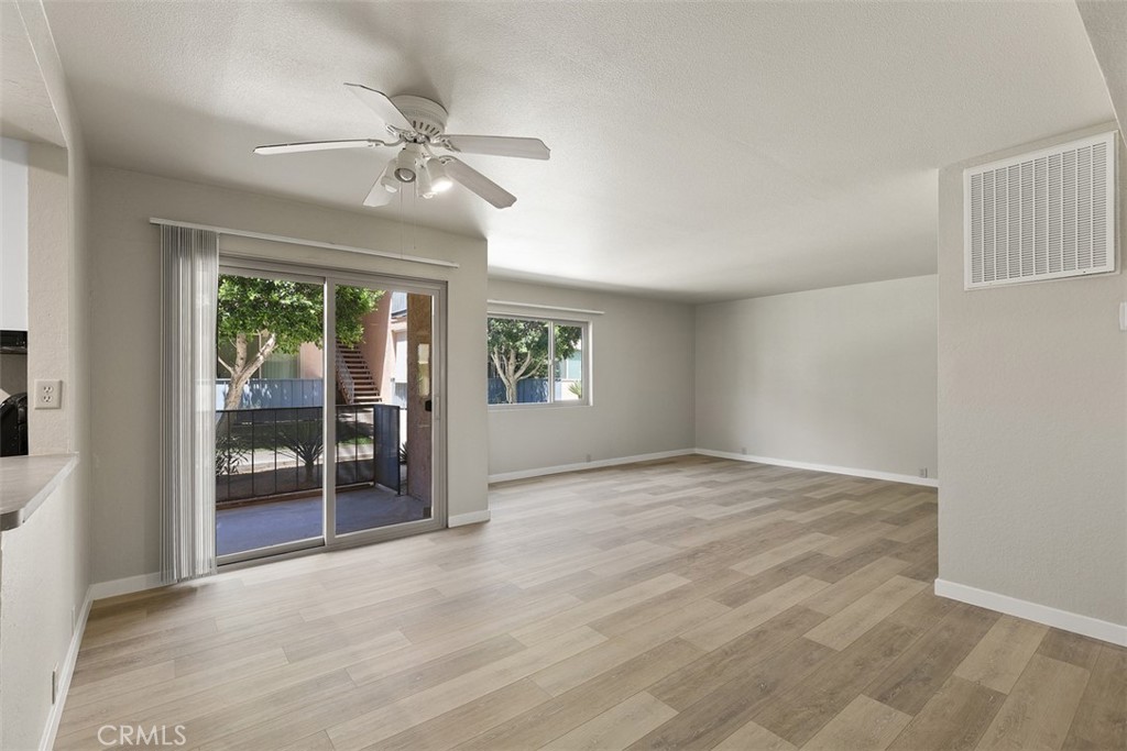 400 N Sunrise Way 126