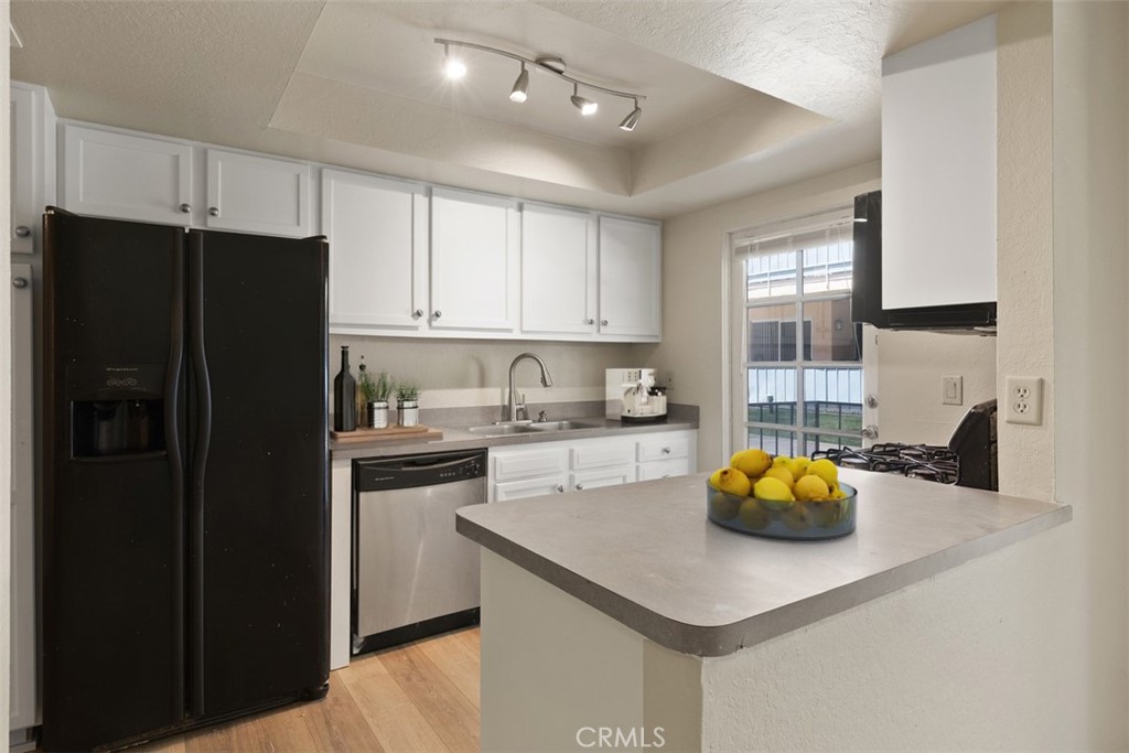 400 N Sunrise Way 126