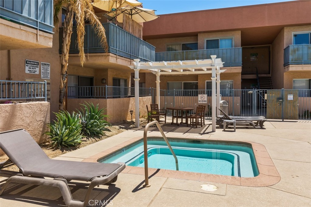 400 N Sunrise Way 126