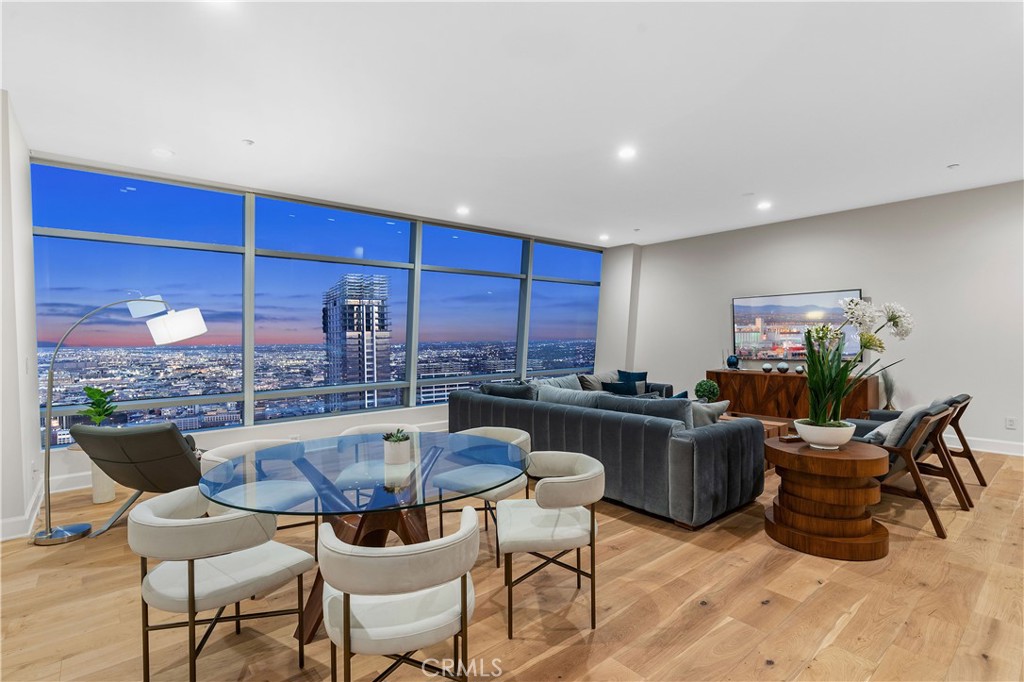 900 W Olympic Boulevard 48C