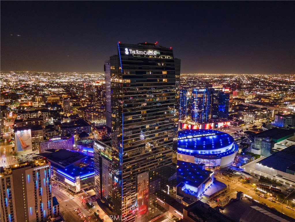 900 W Olympic Boulevard 48C