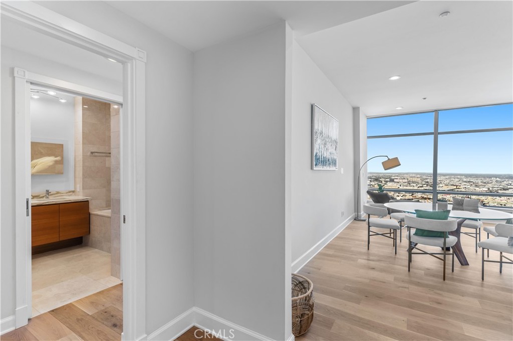 900 W Olympic Boulevard 48C