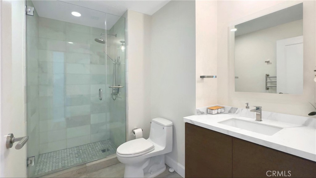 900 W Olympic Boulevard 48C