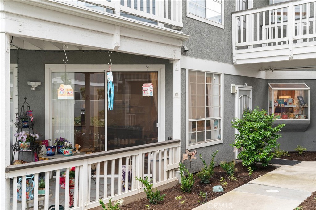 10371 Garden Grove Boulevard 1