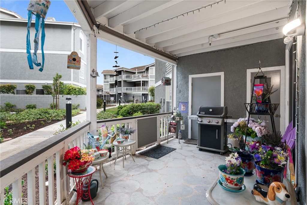 10371 Garden Grove Boulevard 1