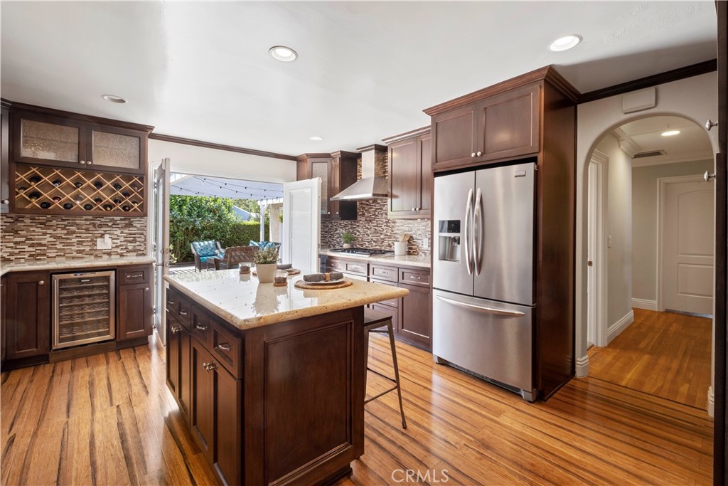 2127 Stearnlee Avenue