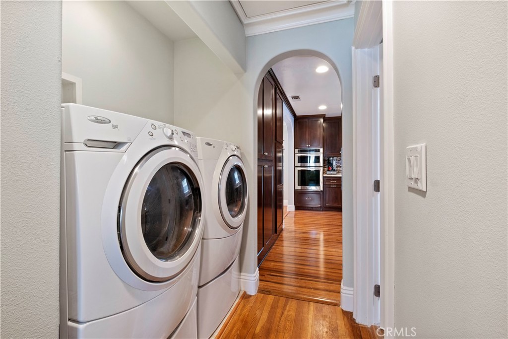 2127 Stearnlee Avenue