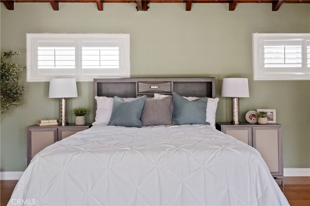 2127 Stearnlee Avenue