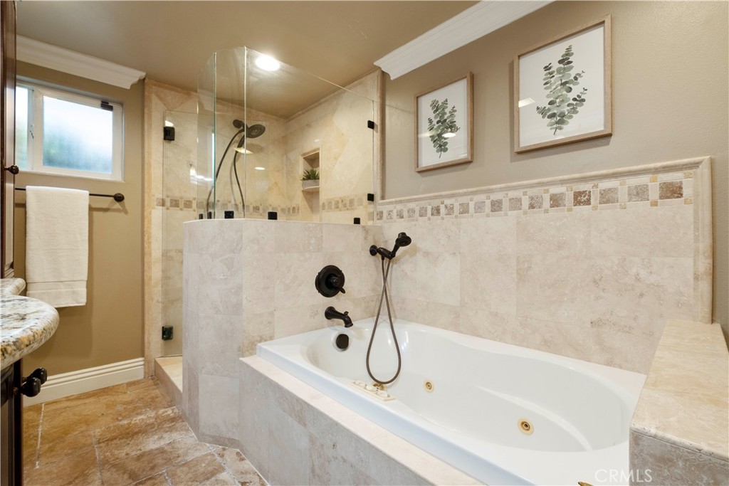 2127 Stearnlee Avenue