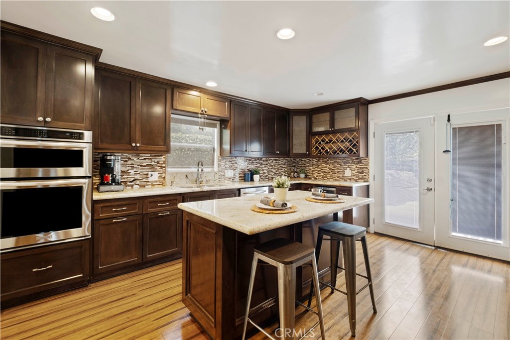 2127 Stearnlee Avenue