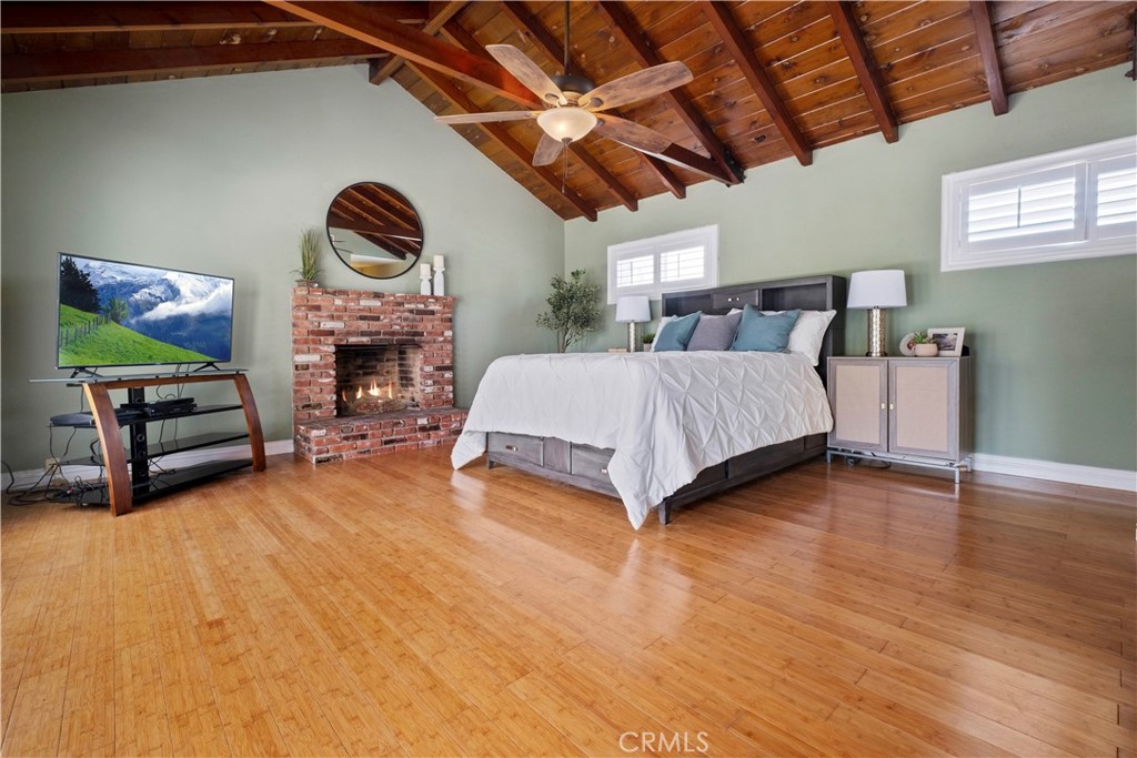 2127 Stearnlee Avenue