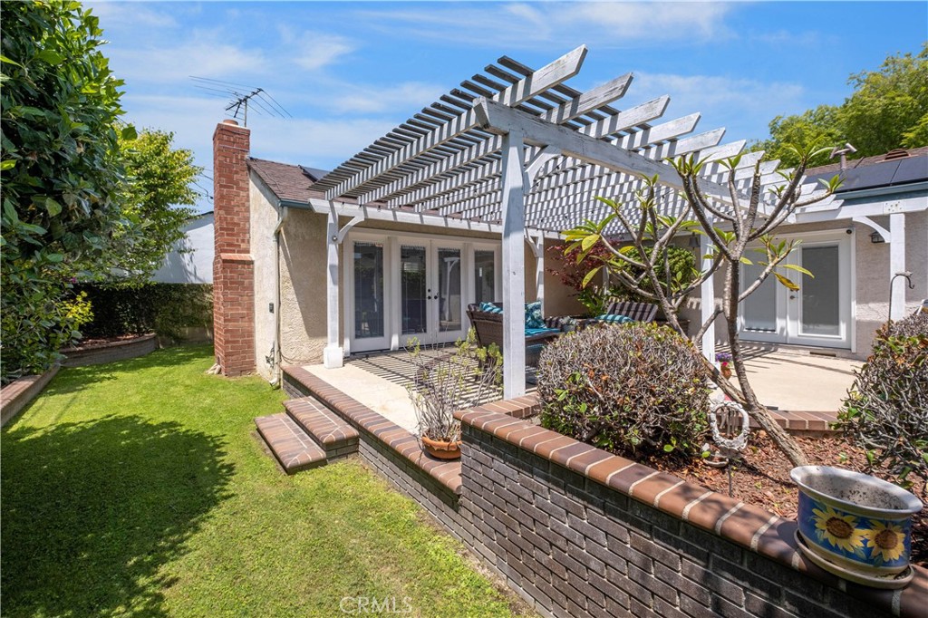 2127 Stearnlee Avenue