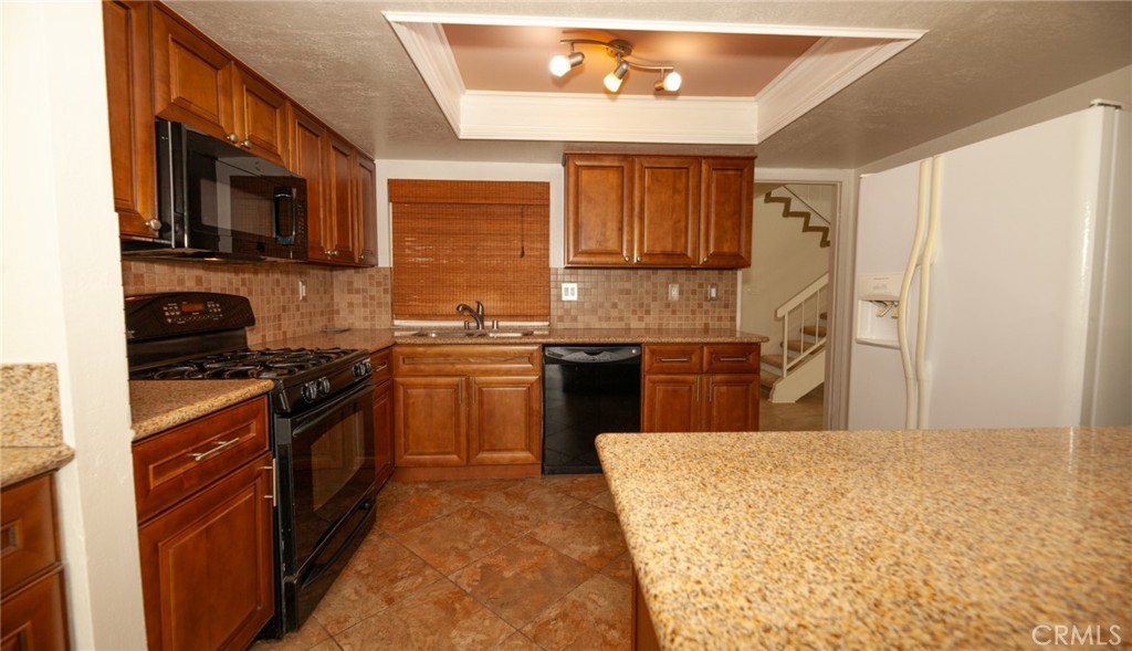 25056 Silverleaf Lane